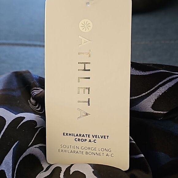 ATHLETA Exhilarate Velvet Crop A-C, Size Extra Small,  NWT - Picture 6 of 10